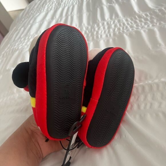(DISNEY) Minnie Mouse slippers - Picture 4 of 4